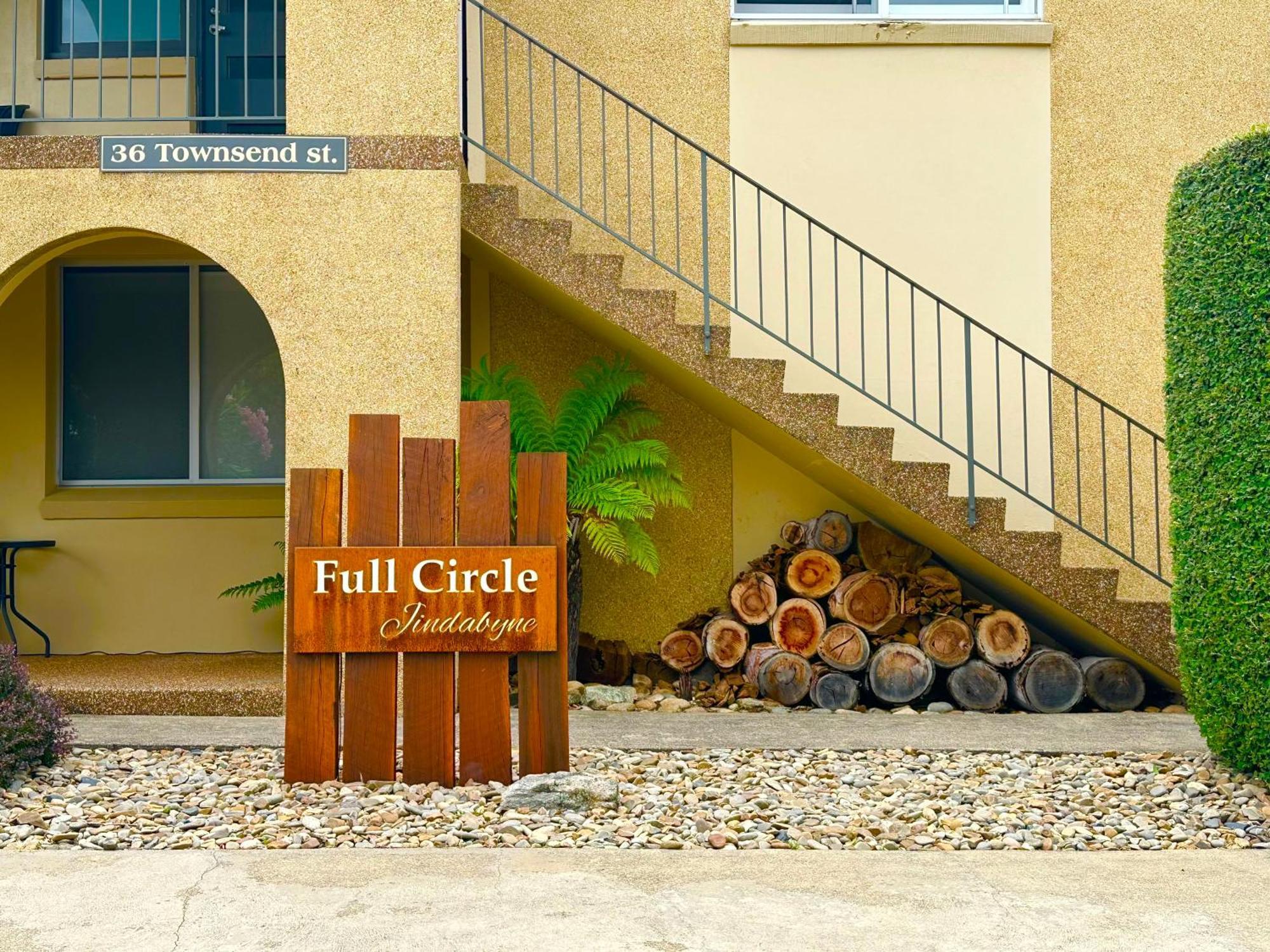 Full Circle Apartments Jindabyne Exterior photo